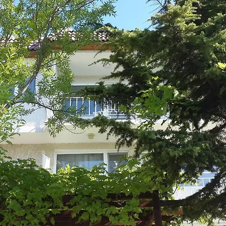 Guest house Velena Saints Constantine and Helena