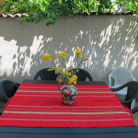 Guest house Velena Saints Constantine and Helena