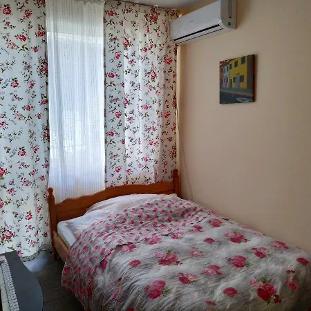 Velena Guest house Saints Constantine and Helena